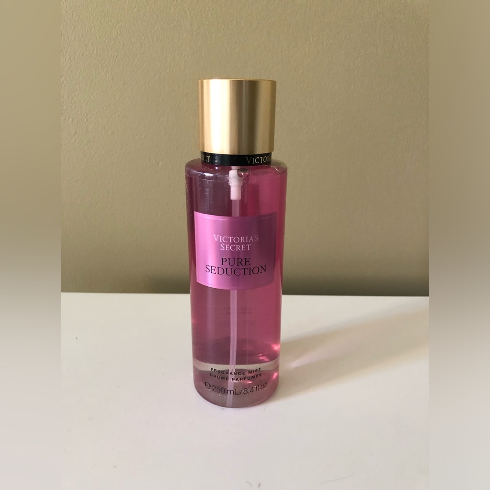 NWT Victoria's Secret Pure Seduction Body Fragrance Mist 250 mL